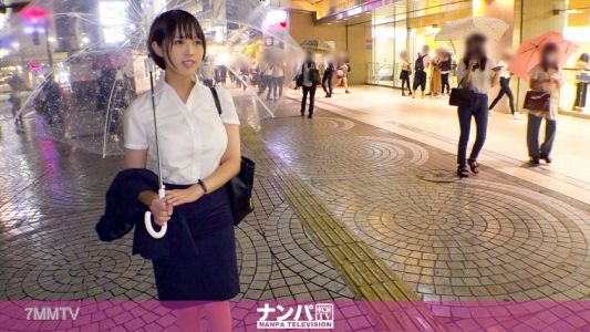 200GANA-2356 真正軟派，初拍。1531『一起吃冷麵吧！』打算去吃冷麵的新進OL被男優玩弄！搖晃著Q彈F罩杯而昏厥！久違的性愛讓她不停痙攣！！這位色情過頭的素人真是太誇張了！！
