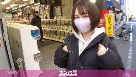 200GANA-2676 真正軟派，初次拍攝。 在秋葉原撩到喜歡偶像的御宅族女孩！起初她躲避我的要求，笑嘻嘻地逃開，但當我摸她的乳頭時，她一下子就興奮起來進入了色情模式！這個看似清純實則內心淫蕩的女孩，那豐滿的身材真是太色了！