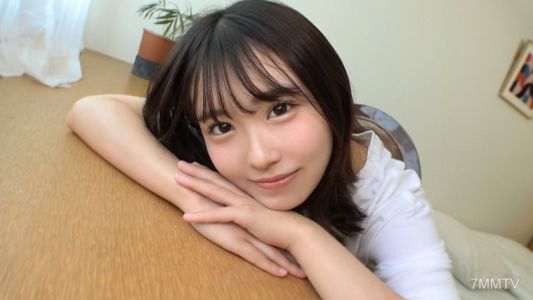 SIRO-5196 【Beautiful Girl x Smiling x Shy = Strongest】A pure and innocent minimalist beauty JD having her first H with someone other than her boyfriend! Is smiling the flip side of shyness? Once a dick is inserted, she starts making moans that are unimagi
