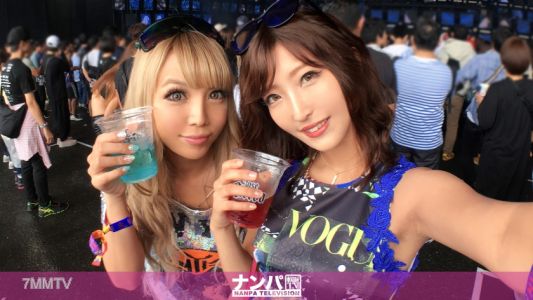 200GANA-1890 【巴黎派對祭上抓到巴黎派對女孩】平成最後的U〇TRA JAPAN,電壓最高潮的色情美女二人組即日等待在酒店回來!氣氛高漲↑↑的4P亂交派對展開!團結感最棒的做到射精為止的性愛!