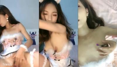 흰색 그물 스타킹 멜빵 섹시 의상 연 가치 아름다움 자위 유방 클립 국화 항문 플러그 점프 계란 진동기 두 갈래 접근