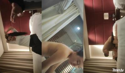 2021.10.7,【小婊尋歡】,3000網約極品外圍女神,兼職瑜伽教練,人照合一,D罩杯美乳大長腿,香艷刺激難得佳作