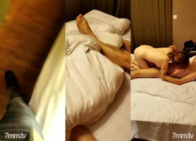 20歳の中学生の女の子、パオ・リャンの傑作、[Diao Ge Tan Hua]、KTVからホテルまで、ライトはごちそうで、雰囲気は最高点に達し、ピンク色のボディは無茶で乾いています