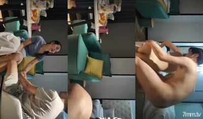 2022-05-13 【好きな抹茶娼婦】 いい家で熟女をホテルで犯す ロングスカート美脚 まだまだ魅力あり 膝立ちイラマチオ