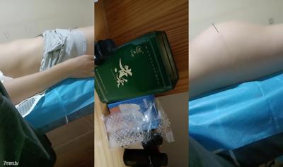 2022-9-23【推油手法教學】偷拍女客人針灸,掏出屌讓抓著,按摩床上來一發