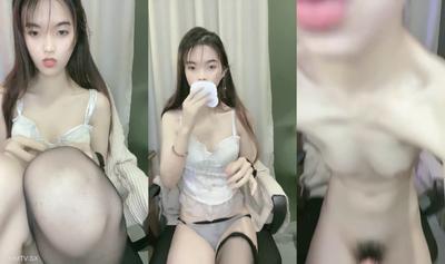 80匹以上のスリムなお姉さん!最近、海で大規模なショーを開始しました!黒ストッキングの長い脚、美尻、ディルド挿入