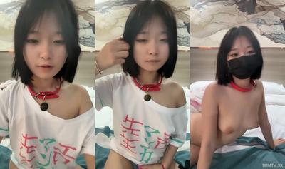 ショートヘアの清楚でキュートな女の子!静かでかわいいカワイイ!首輪をして、小柄な体、買ったばかりの振動卵
