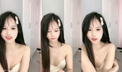 Sweet beauty~Smiling, [Shizuka], so sweet! So sweet! Smiles all over the city~ Fascinating everyone! Dance in the sky~ Xiaolu B Mao