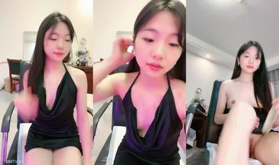究極の衝撃作！見た目も甘くてセクシー！大型オナニー、バイブディルド二股、椅子乗りディープ挿入