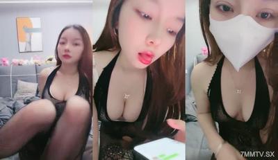 究極の衝撃的でセクシーな女神！ピンクホール、美尻、長い脚！ワンピース網タイツの誘惑、マイクロヘアのピンクの柔らかい太ったマンコ