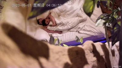 2023-5-7 新たに流出したホテルの高画質盗撮 深夜にメガネの男が彼女と同室 このチンコは本当に短い。