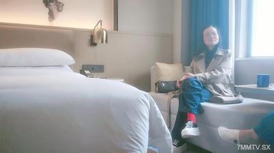 [Story of a good family] 23.03.30 Candid filming, password room, online dating, middle-aged good family women harvester ~ 4 days and 2 girls, with chat history