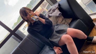 fc2-ppv 4744424 噴射般的潮吹巨乳商店員♡像情人一樣親密H讓人興奮♡激烈抽插下搖晃豐滿身體,舌頭垂下快樂呻吟臉♪