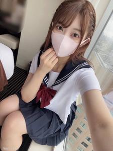 fc2-ppv 4777483 【G罩杯美女】小舞的朋友美衣！首次穿水手服，居然是人生第一次深喉！