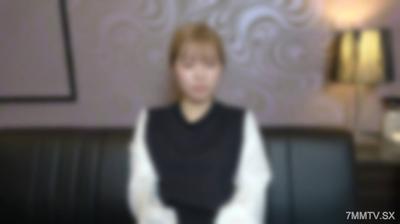 fc2-ppv 4776485 【購買者特典/評論特典 有】沒什麼性經驗的女孩挑戰自拍。不習慣的反應又很色。雖然約定外射，但偷偷半中出在光滑陰道裡注入精液了 | FC2電子市場