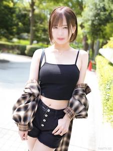 fc2-ppv 4815389 【2025最高作】極度美腿的纖瘦妻子・29歲 舊情人3年再會勤奮性慾對撞激烈內射生交尾(成海) | FC2電子市場