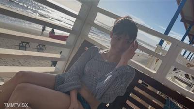 fc2-ppv 4868790 ※最強的美人太太※孤單的阿拉莎妻在海邊被搭訕→酒店裡深度SEX♪性欲不滿，生大雞巴射精的真實交尾 | FC2電子市場