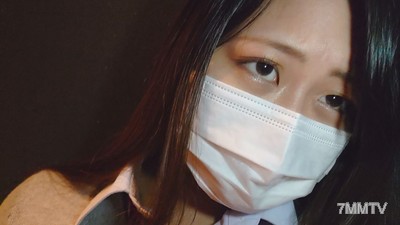 fc2-ppv 1351889 【個撮】秘密跟男友做糖果派對的M妹，見面就讓她吸臭雞巴，直接插入後在裡面射精【無套・生插入・內射】