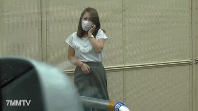 fc2-ppv 1374196 【露臉·出軌】老公上班時在白天進行變態遊戲出軌的美麗年輕妻子，在野外偷偷自慰不被發現【個人拍攝·無修圖】附贈特典