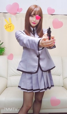 fc2-ppv 1411021 【業餘cosplayer】F罩杯的女神級美少女JD被迫穿上動漫服裝後引發爭議的事件【私人拍攝】
