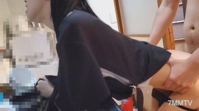 fc2-ppv 1846926 Before 7 PM 【Personal】 A slender young wife with black hair. Breaking into public housing, raping and ejaculating inside with someone else"s dick