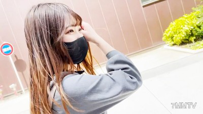 fc2-ppv 1875700 【無/個】發現極品的素人女孩！看起來很乖巧的萝莉脸JD脱衣后竟然是F罩杯巨乳的色情身材！尽情享受弹力十足的光滑肌肤后大量内射！！※附有露脸评论特典