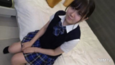 fc2-ppv 2366399 天真無邪的18歲現役三年級生。擔任學生會長的白皙纖細美少女初次濃厚的性體驗。濕透了的陰道讓人忍不住射精，連續兩次內射。