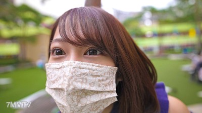 fc2-ppv 2443866 【FC2發】完全露臉！素人大學生【限定】歌頌肉洞的G罩杯巨乳女子主播系JD♥小美(20)費洛蒙濃厚極上色身體　像團子一樣晃動的巨乳巨屁股插入陰莖立即發出母性聲音、痙攣