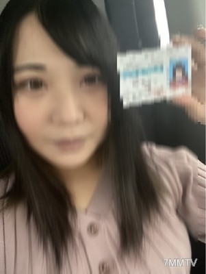 fc2-ppv 2504844 白天專供口交的車內，即時尺寸三人連續大量射精。終於在車內進行生本番，爽到爆炸般大量內射☆喜歡口交的美容師瑞樹小姐Vol.4
