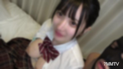 fc2-ppv 2519228 【未刪除案件】這麼可愛的臉卻有H罩杯大奶。制服下隱藏著壓倒性美巨乳的十幾歲裸體，無許可內射！