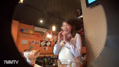 fc2-ppv 2510660 【美乳J●隱藏拍攝】＜本編女孩露臉＞★制服咖啡廳遭突襲！剛進店就被帶走，回到家裡「強行帶出」＆「內射」性交w。【附贈】