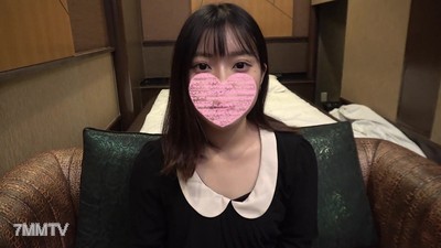 fc2-ppv 2622283 與超可愛的女僕兩人去酒店。在經驗不足的美少女緊窄的性器內射出大量精液。