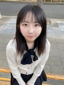fc2-ppv 3192256 限時一週 2980→1980 【2部作品＋α/初拍】純真直率的女孩麻美，帶攝影師進行潛規則拍攝，兩次內射。