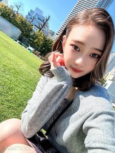 fc2-ppv 3569915 【個人拍攝】在SNS上爆紅的情侶**!純白美肌的貓眼酸女友(25)的粉紅小穴現場生內射的偷拍影片