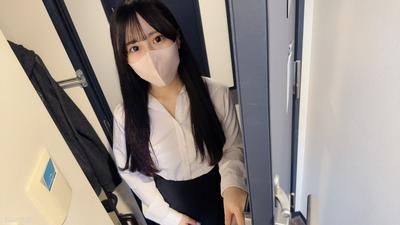 fc2-ppv 4231663 【期限限定2980點→1280點】對著19歲的女生按摩時,直接插入了。