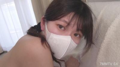 fc2-ppv 4361271 ★4/7前半價【無修正・完全素人】只有1個經驗的未開發處女因家庭原因再度登場！她犧牲自己的身體，在中年男面前張開雙腿，讓他舔弄濕潤的陰道，並被插入粗大的陽具直到根部…