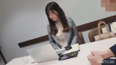 FC2-PPV 4407539 【Personal】Former public servant with big tits and a pretty face. He came to her workplace for oral ejaculation, then went back to her house to collect debts by playing with her big tits. Despite her reluctance, she was made to receive a la