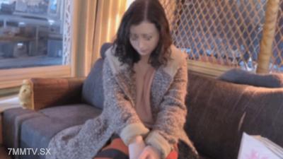 FC2-PPV 4447918 【Personal】A French language teacher wife living with her Japanese husband, unaware of her betrayal, is made to sign a contract to cover someone else"s debt on her way home from work. As collateral in the Japanese style, she exposes her tra