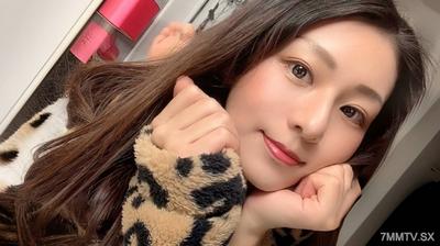 fc2-ppv 4561379 雖然是女的,但想責備他……分開雙腿流著口水狂熱地吸吮陰莖。激烈的口交、乳頭舔舐和親吻讓M男全身都是唾液。